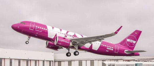 WOW air - Join the Bears on Ice - Rooster